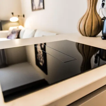 Eclectic Loft 'pinot Noir' The Hague