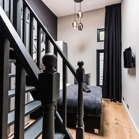 Eclectic Loft 'pinot Noir' The Hague